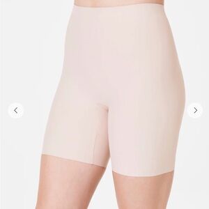 SPANX | Beige Nude Shapewear Shorts Sz M